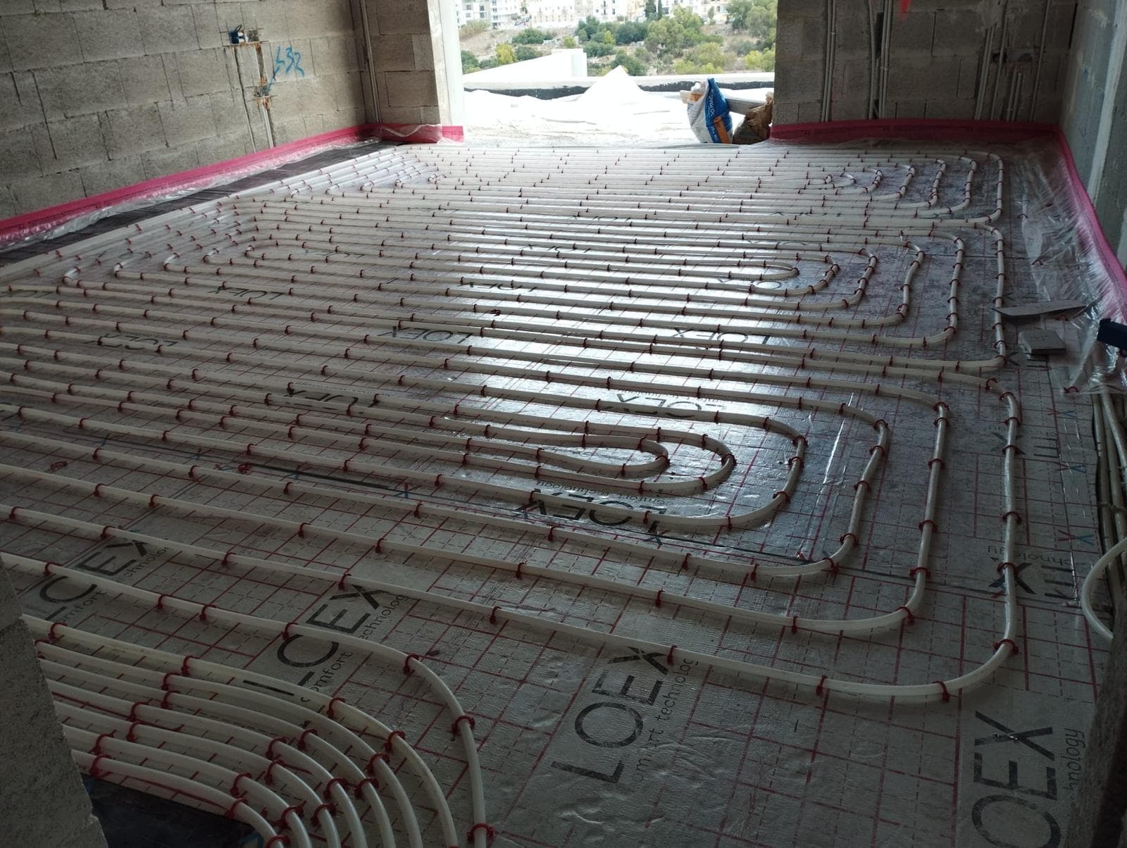 Underfloor heating ready for screed